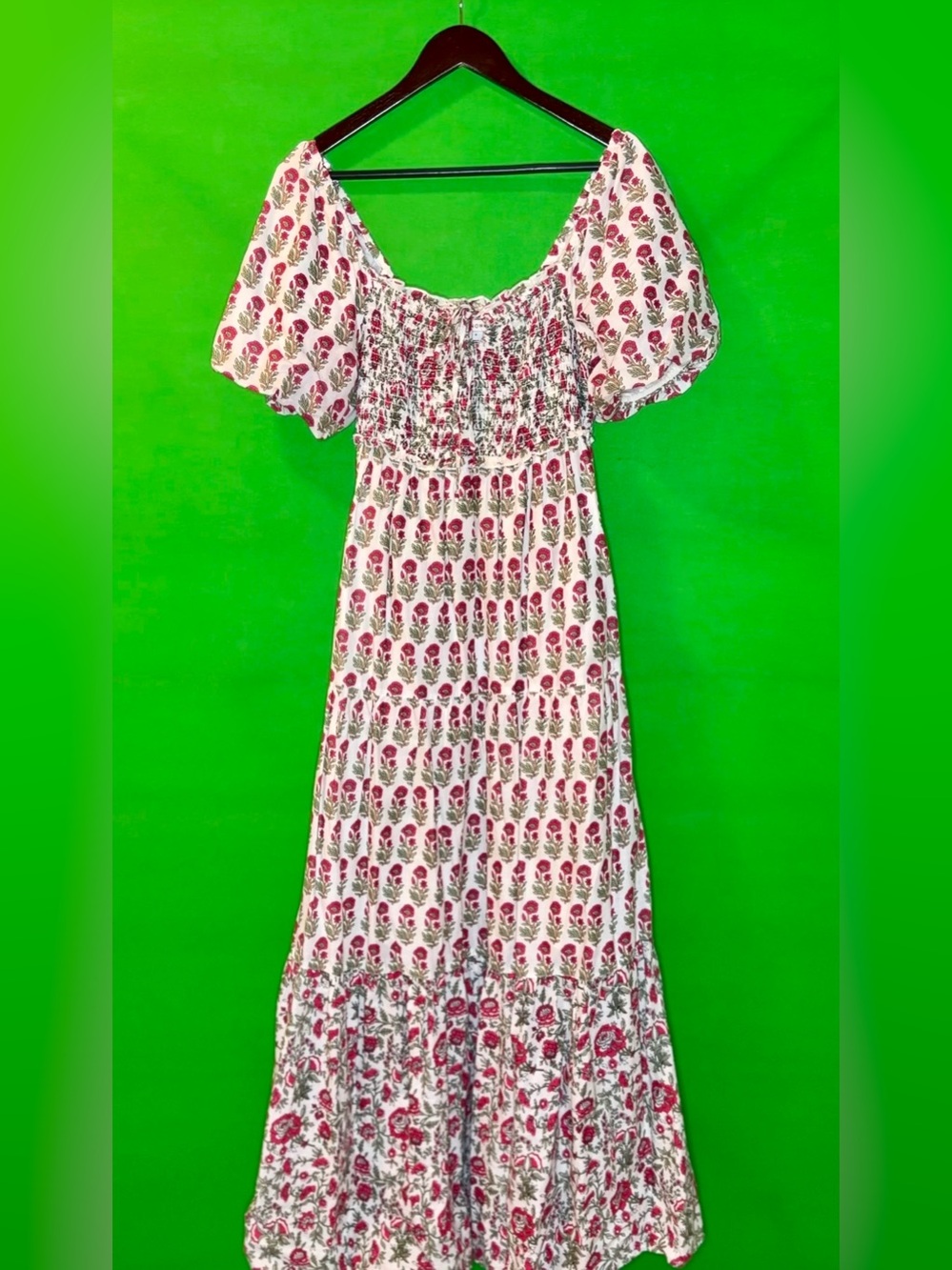 Floral Puff-Sleeve Maxi Dress in White and Red -Small size
